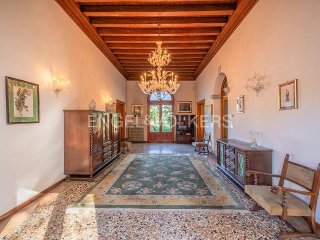 Villa Indipendente in vendita a Mirano, Veneto