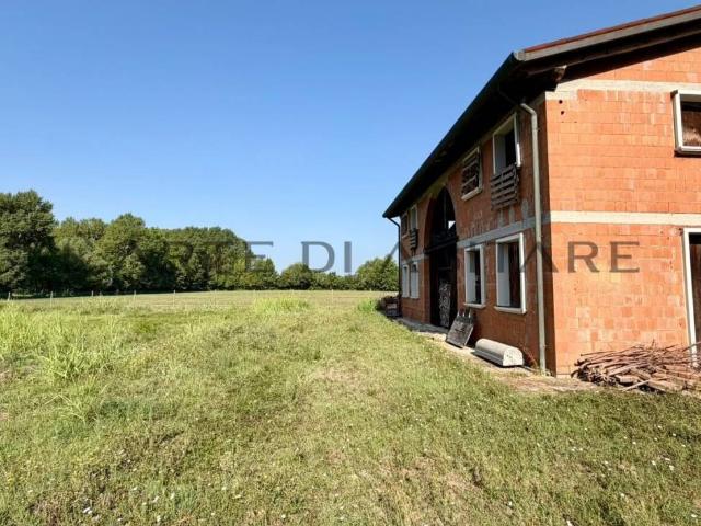 Villa Indipendente in vendita a Mirano, Venezia