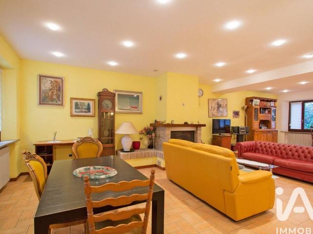 Villa Indipendente in vendita a Misano Brasile, Misano Adriatico