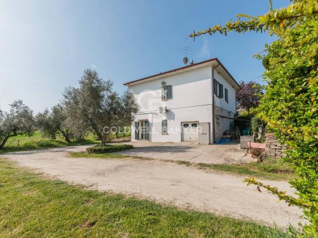 Villa Indipendente in vendita a Camilluccia, Misano Adriatico