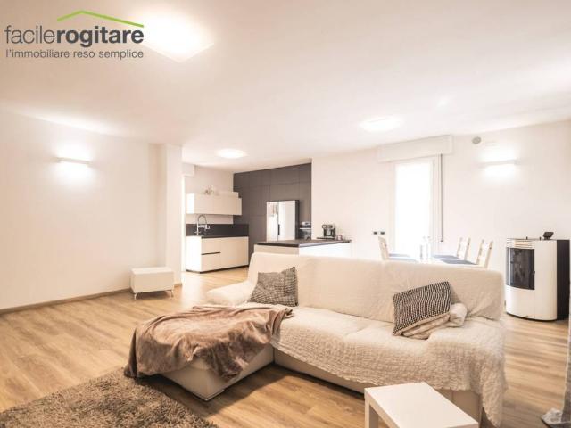 Villa Indipendente in vendita a Misano Adriatico, Reggio Emilia