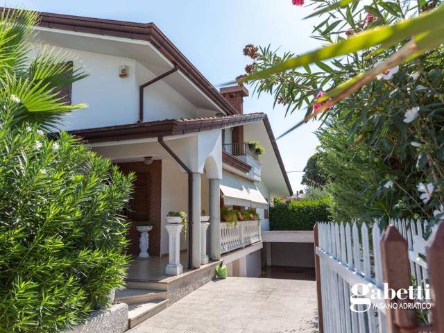Villa Indipendente in vendita a Santa Monica, Misano Adriatico