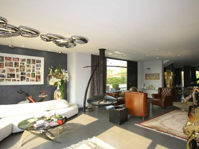 Villa Indipendente in vendita a Misano Adriatico, Reggio Emilia