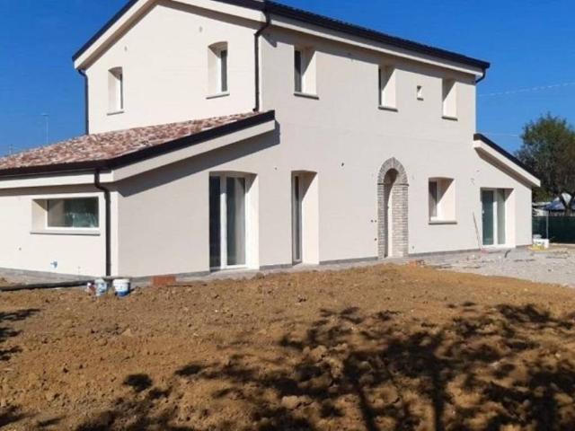 Villa Indipendente in vendita a Cella, Misano Adriatico