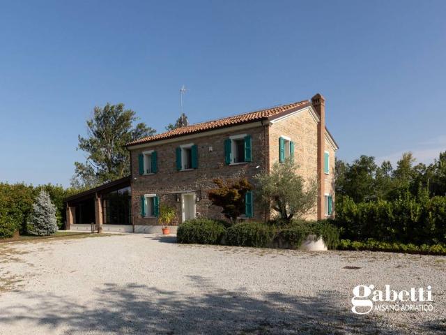 Villa Indipendente in vendita a Misano Adriatico, Reggio Emilia