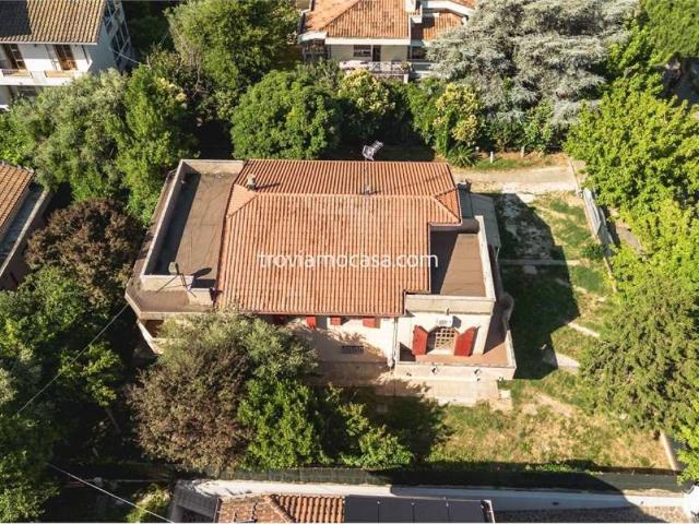 Villa Indipendente in vendita a Cà Bianchini, Misano Adriatico