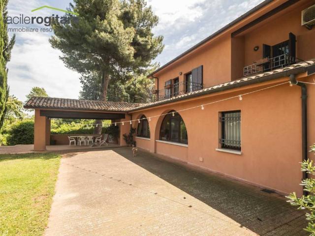 Villa Indipendente in vendita a Camilluccia, Misano Adriatico