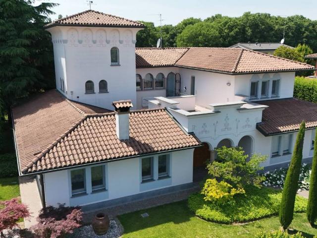 Villa Indipendente in vendita a Misano Gera D'adda, Lombardia