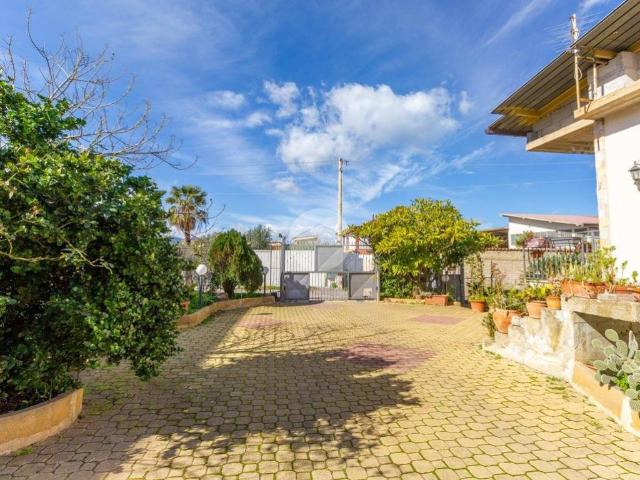 Villa Indipendente in vendita a Misilmeri, Sicilia