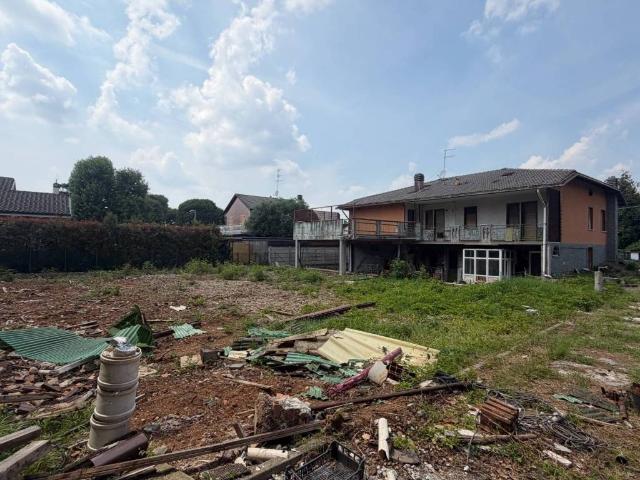 Villa Indipendente in vendita a Misinto, Lombardia