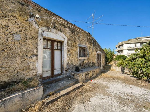 Villa Indipendente in vendita a Toscano, Misterbianco