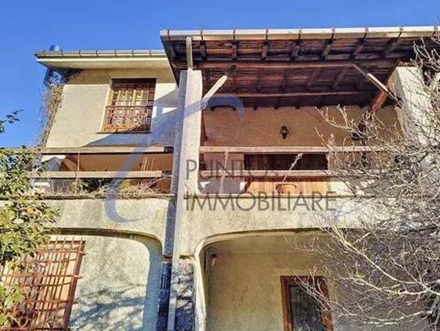 Villa Indipendente in vendita a Moconesi, Cicagna