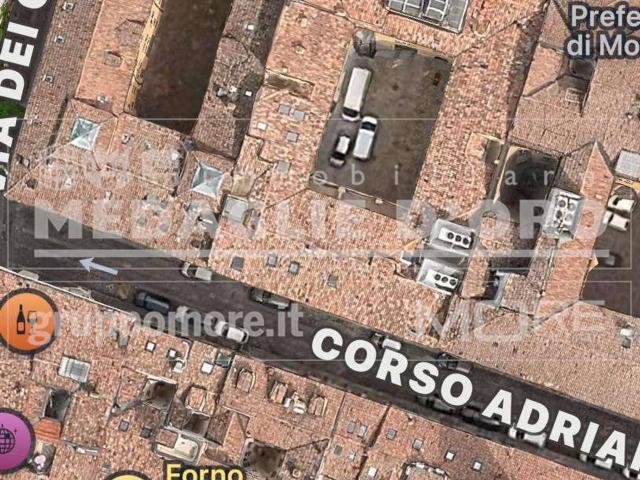 Villa Indipendente in vendita a Centro Storico, Modena