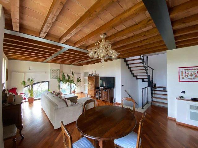 Villa Indipendente in vendita a Modena