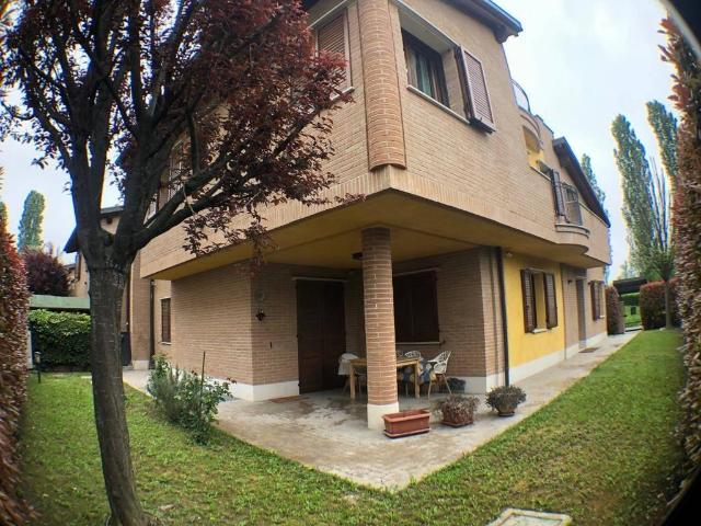 Villa Indipendente in vendita a Buon Pastore-Sant'Agnese-San Damaso, Modena