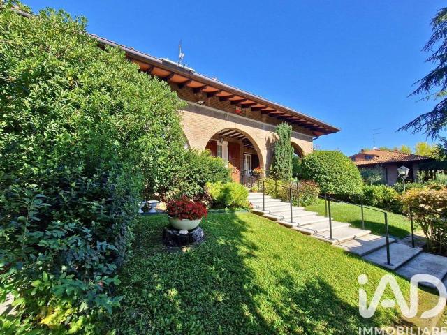 Villa Indipendente in vendita a Crocetta-San Lazzaro-Modena Est, Modena