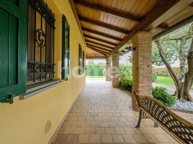 Villa Indipendente in vendita a San Faustino-Madonnina-Quattroville, Modena