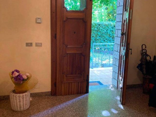 Villa Indipendente in vendita a Buon Pastore-Sant'Agnese-San Damaso, Modena