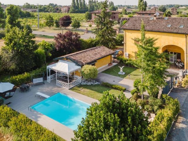 Villa Indipendente in vendita a San Faustino-Madonnina-Quattroville, Modena