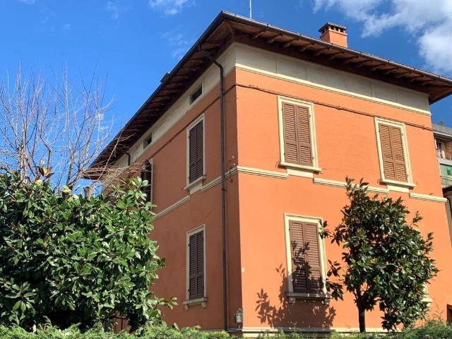 Villa Indipendente in vendita a San Faustino-Madonnina-Quattroville, Modena