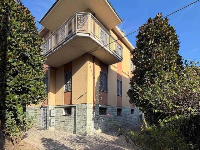 Villa Indipendente in vendita a San Faustino-Madonnina-Quattroville, Modena