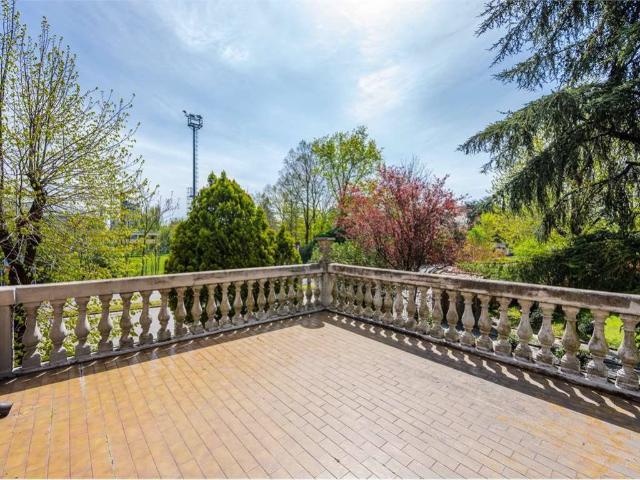 Villa Indipendente in vendita a San Faustino-Madonnina-Quattroville, Modena