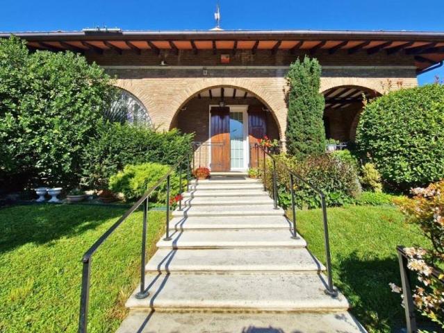 Villa Indipendente in vendita a Crocetta-San Lazzaro-Modena Est, Modena
