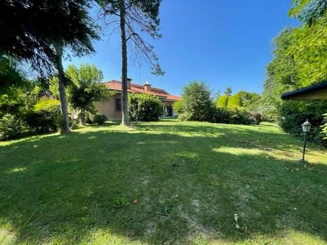 Villa Indipendente in vendita a Buon Pastore-Sant'Agnese-San Damaso, Modena