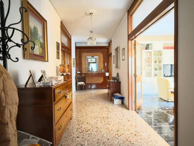 Villa Indipendente in vendita a Crocetta-San Lazzaro-Modena Est, Modena