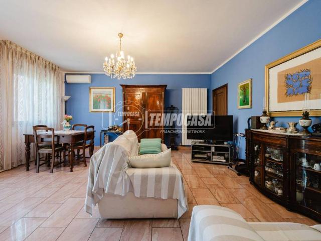 Villa Indipendente in vendita a Unione dei comuni del Distretto Ceramico, Modena
