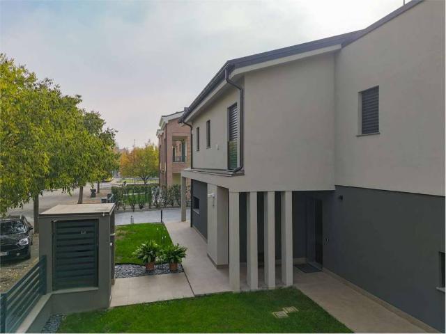 Villa Indipendente in vendita a Buon Pastore-Sant'Agnese-San Damaso, Modena