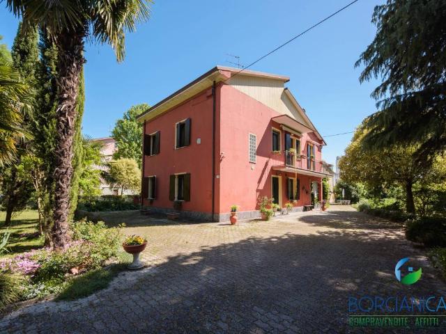 Villa Indipendente in vendita a Crocetta-San Lazzaro-Modena Est, Modena