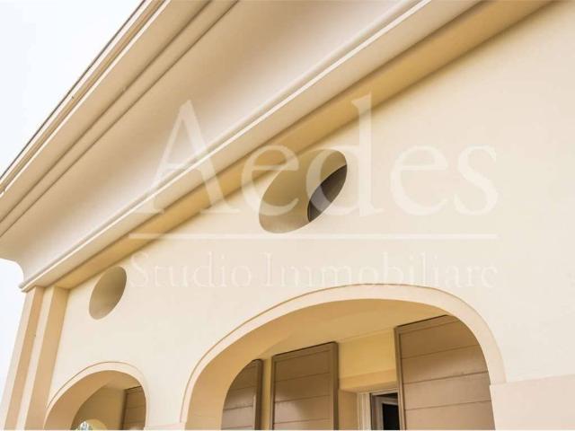 Villa Indipendente in vendita a Buon Pastore-Sant'Agnese-San Damaso, Modena