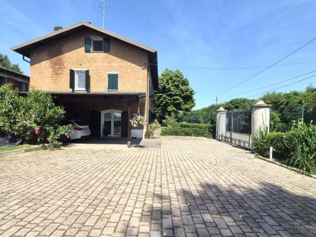 Villa Indipendente in vendita a Albareto, Modena