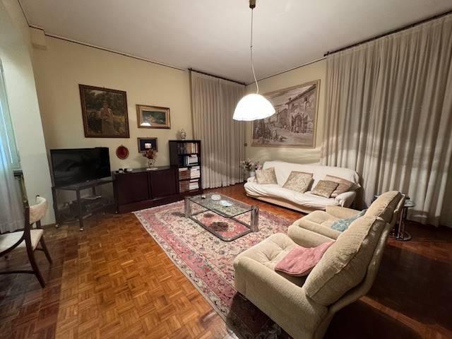 Villa Indipendente in vendita a San Faustino-Madonnina-Quattroville, Modena