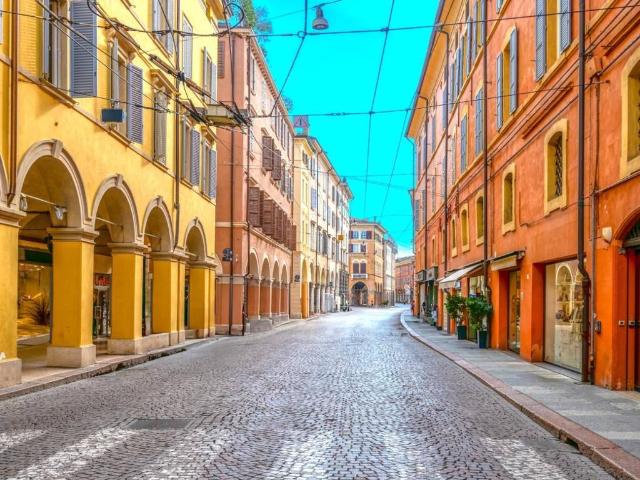 Villa Indipendente in vendita a Centro Storico, Modena