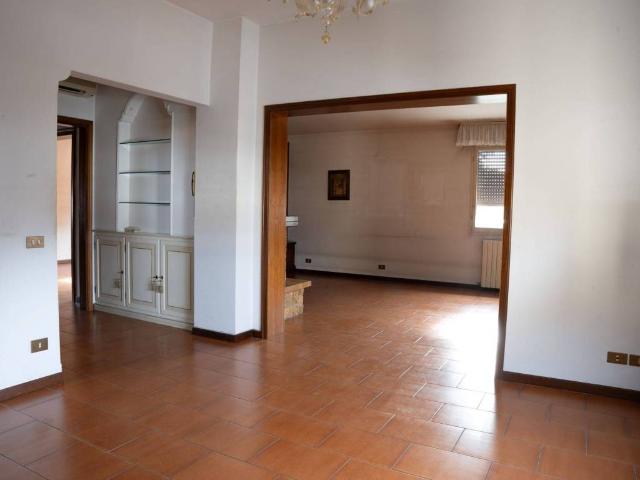 Villa Indipendente in vendita a San Faustino-Madonnina-Quattroville, Modena