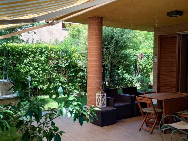 Villa Indipendente in vendita a San Faustino-Madonnina-Quattroville, Modena