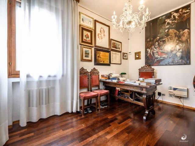 Villa Indipendente in vendita a San Faustino-Madonnina-Quattroville, Modena