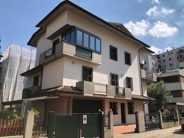 Villa Indipendente in vendita a Modena, Sant'Agnese
