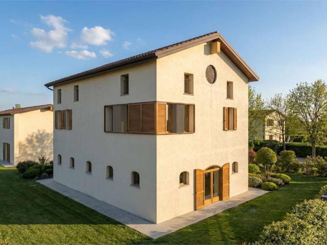Villa Indipendente in vendita a San Faustino-Madonnina-Quattroville, Modena