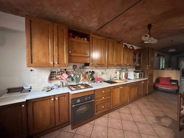 Villa Indipendente in vendita a Buon Pastore-Sant'Agnese-San Damaso, Modena