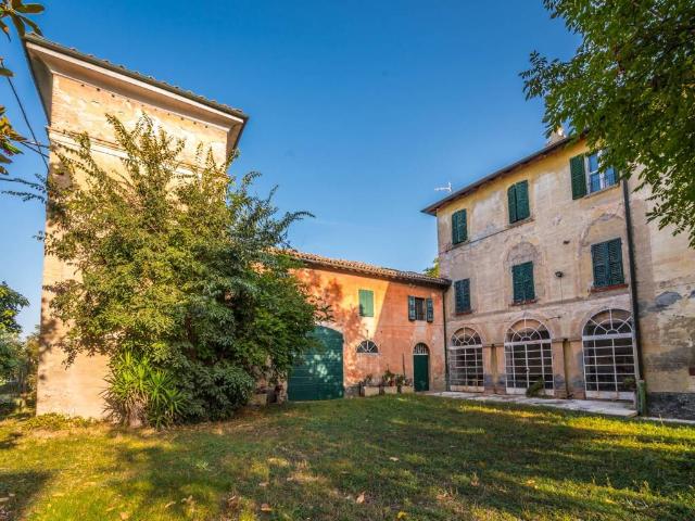 Villa Indipendente in vendita a Modena, Tre Olmi