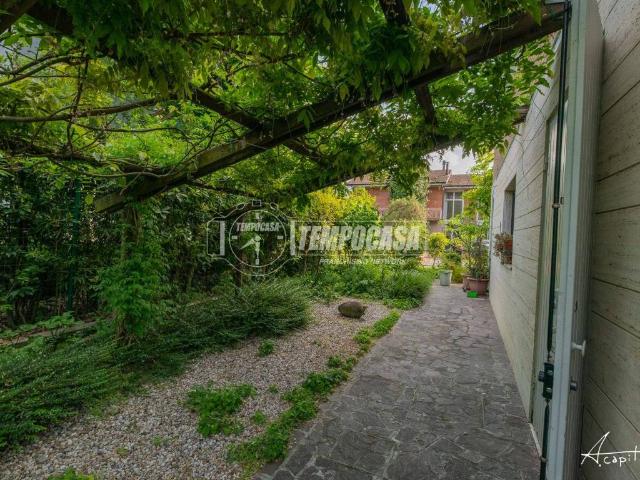 Villa Indipendente in vendita a Crocetta-San Lazzaro-Modena Est, Modena