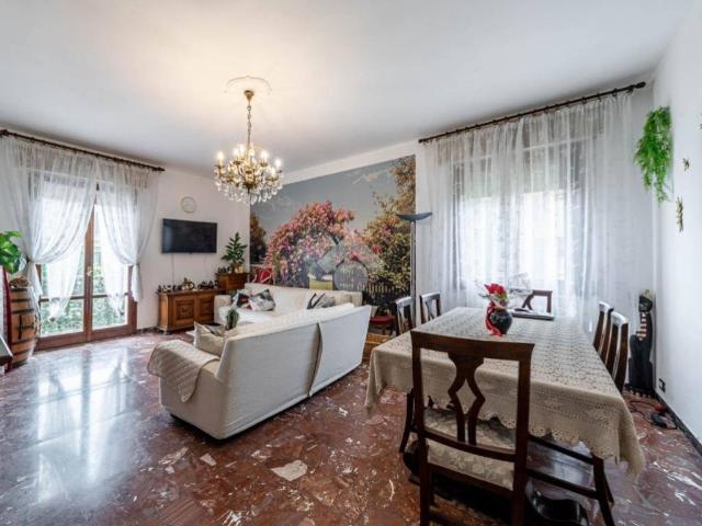 Villa Indipendente in vendita a Modena, Colombara