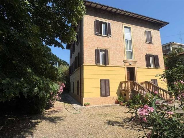 Villa Indipendente in vendita a Buon Pastore-Sant'Agnese-San Damaso, Modena