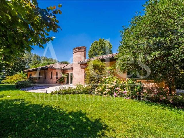 Villa Indipendente in vendita a Cognento, Modena