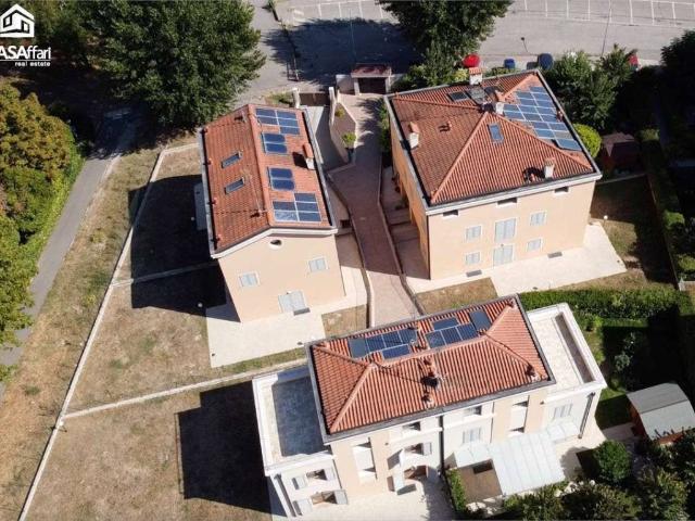 Villa Indipendente in vendita a Modena, Crocetta