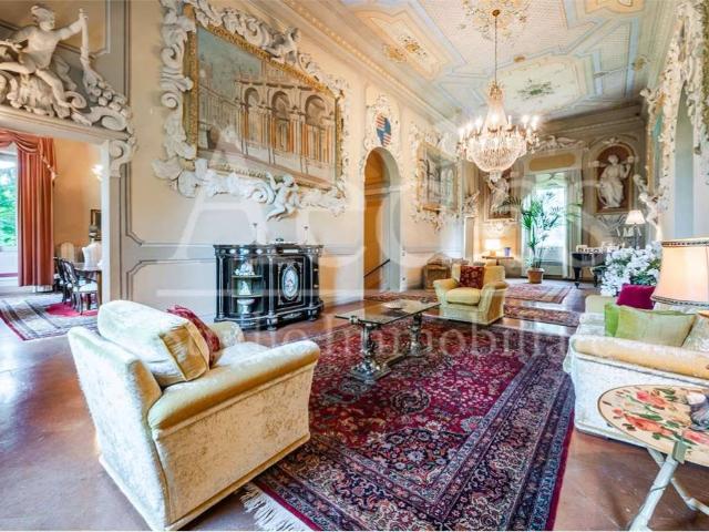 Villa Indipendente in vendita a Modena, Tre Olmi