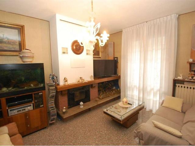 Villa Indipendente in vendita a Buon Pastore-Sant'Agnese-San Damaso, Modena